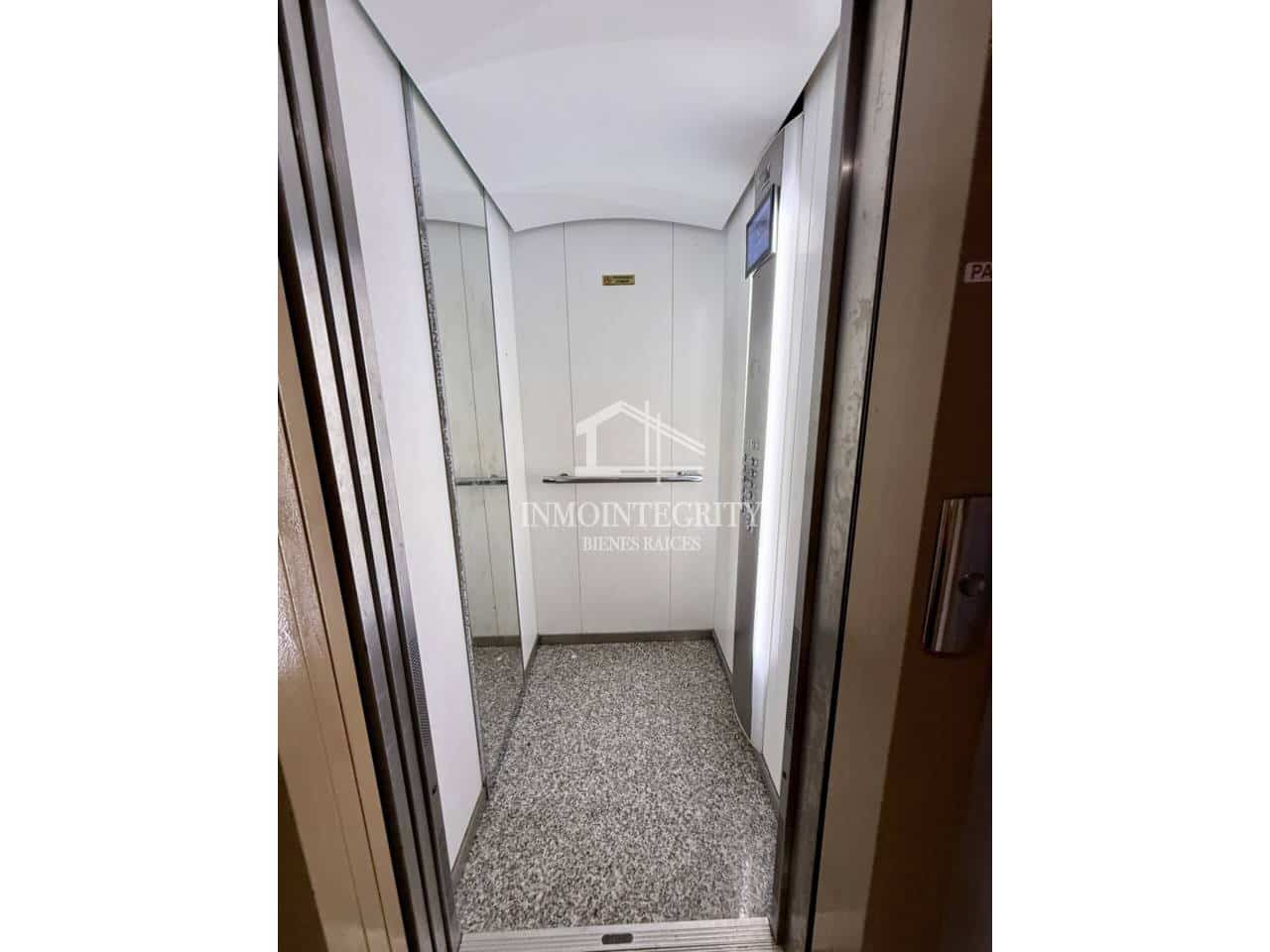 2 sypialnia Apartament na sprzedaż w Oropesa  z basenem garażem - 159 900 € (Ref: 10052216)