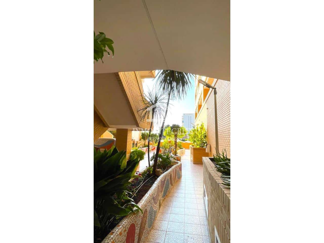 Apartamento de 2 habitaciones en Oropesa  en venta con piscina garaje - 149.000 € (Ref: 10052218)