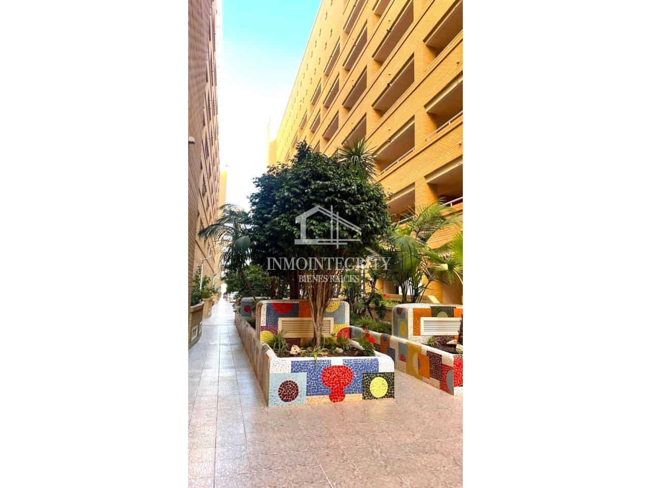 Apartamento de 2 habitaciones en Oropesa  en venta con piscina garaje - 149.000 € (Ref: 10052218)