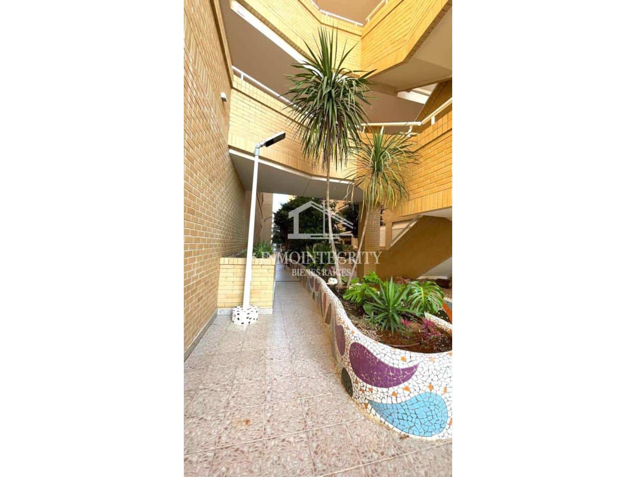Apartamento de 2 habitaciones en Oropesa  en venta con piscina garaje - 149.000 € (Ref: 10052218)
