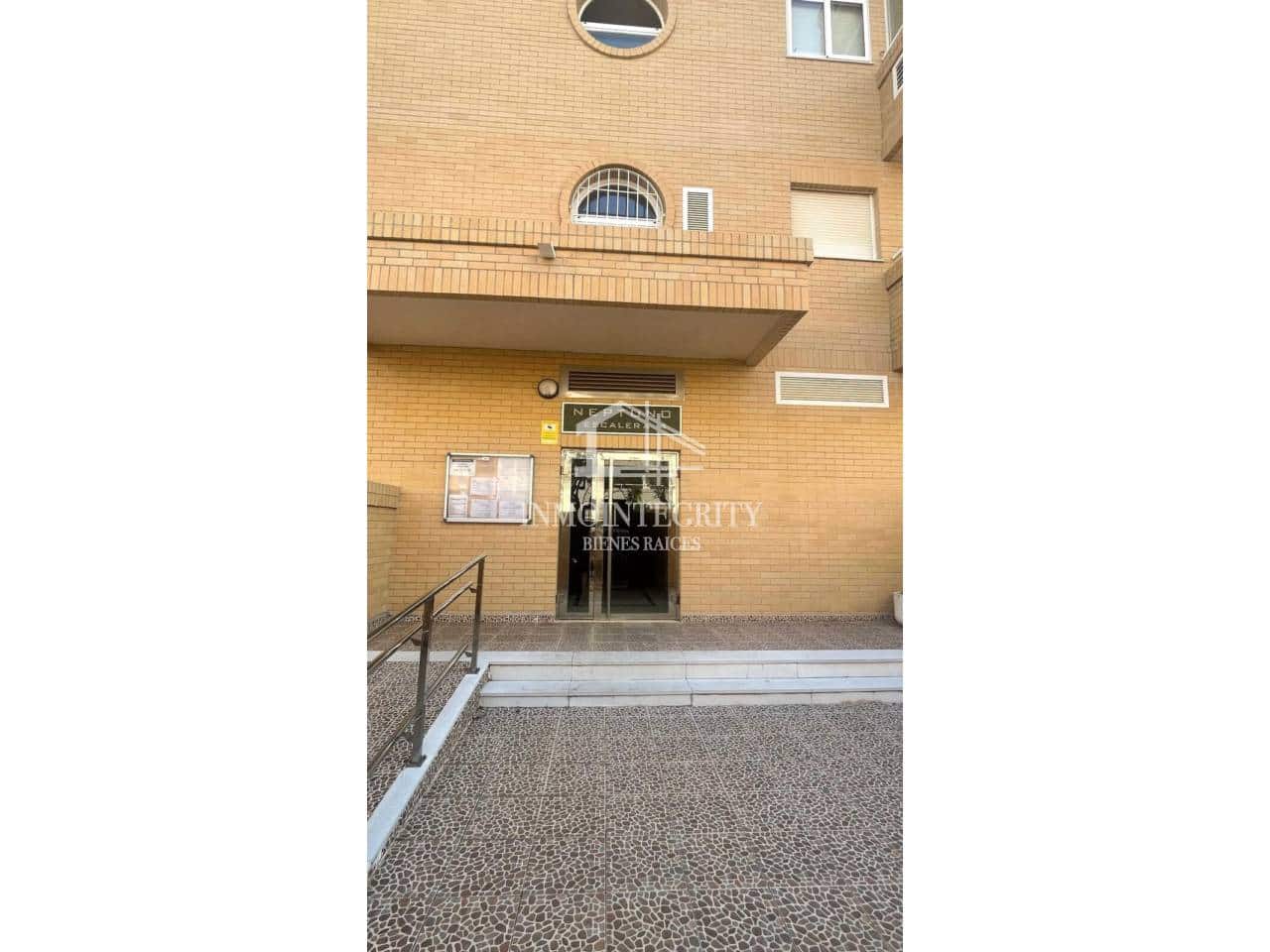 Apartamento de 2 habitaciones en Oropesa  en venta con piscina garaje - 149.000 € (Ref: 10052218)