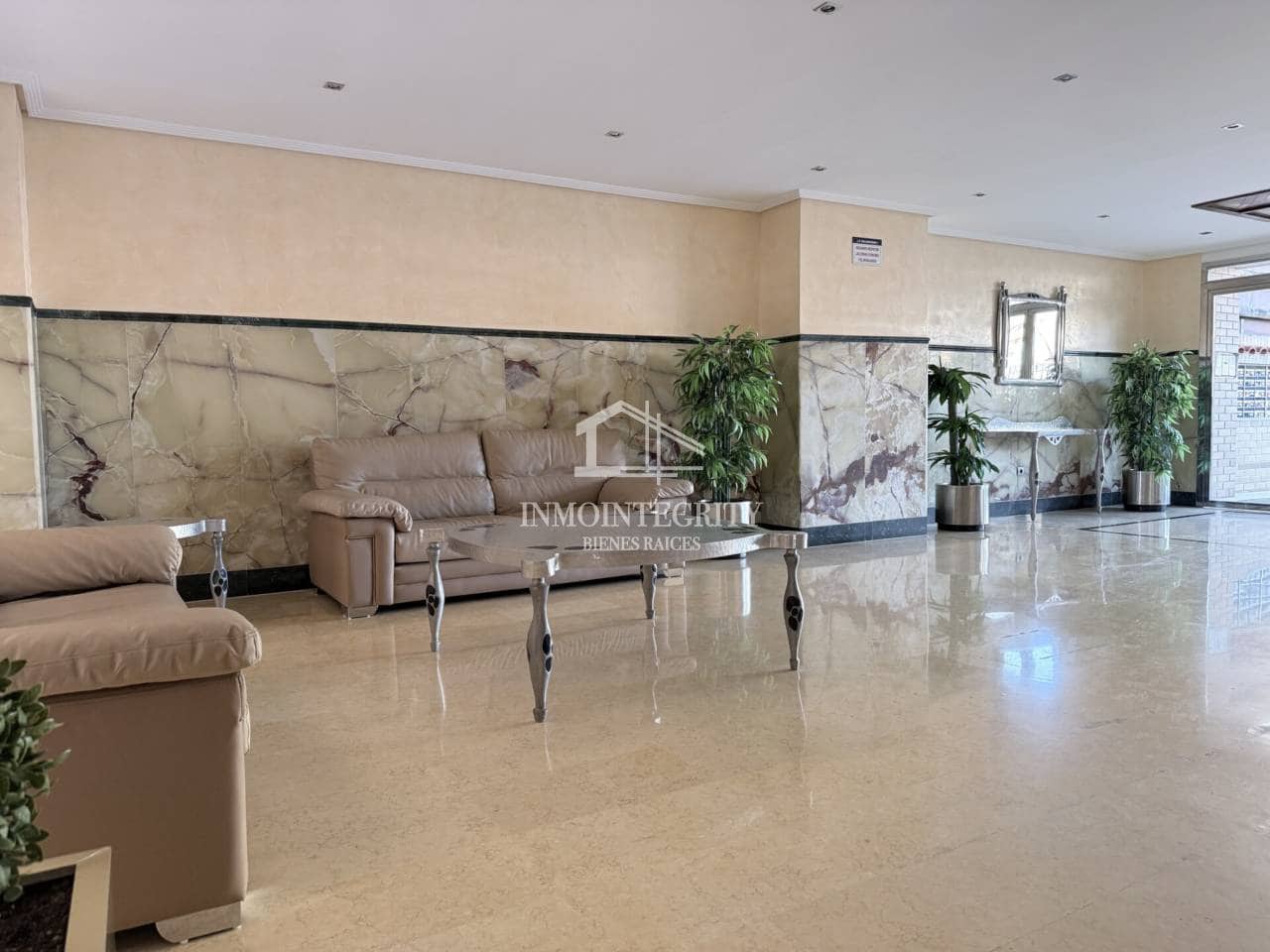2 slaapkamer Appartement te koop in Oropesa  met zwembad garage - € 145.000 (Ref: 10052219)