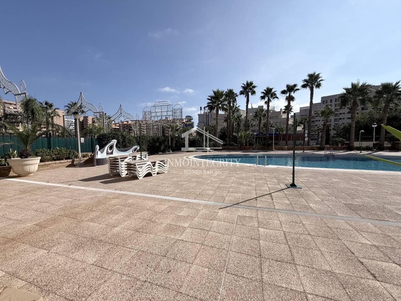 2 slaapkamer Appartement te koop in Oropesa  met zwembad garage - € 145.000 (Ref: 10052219)