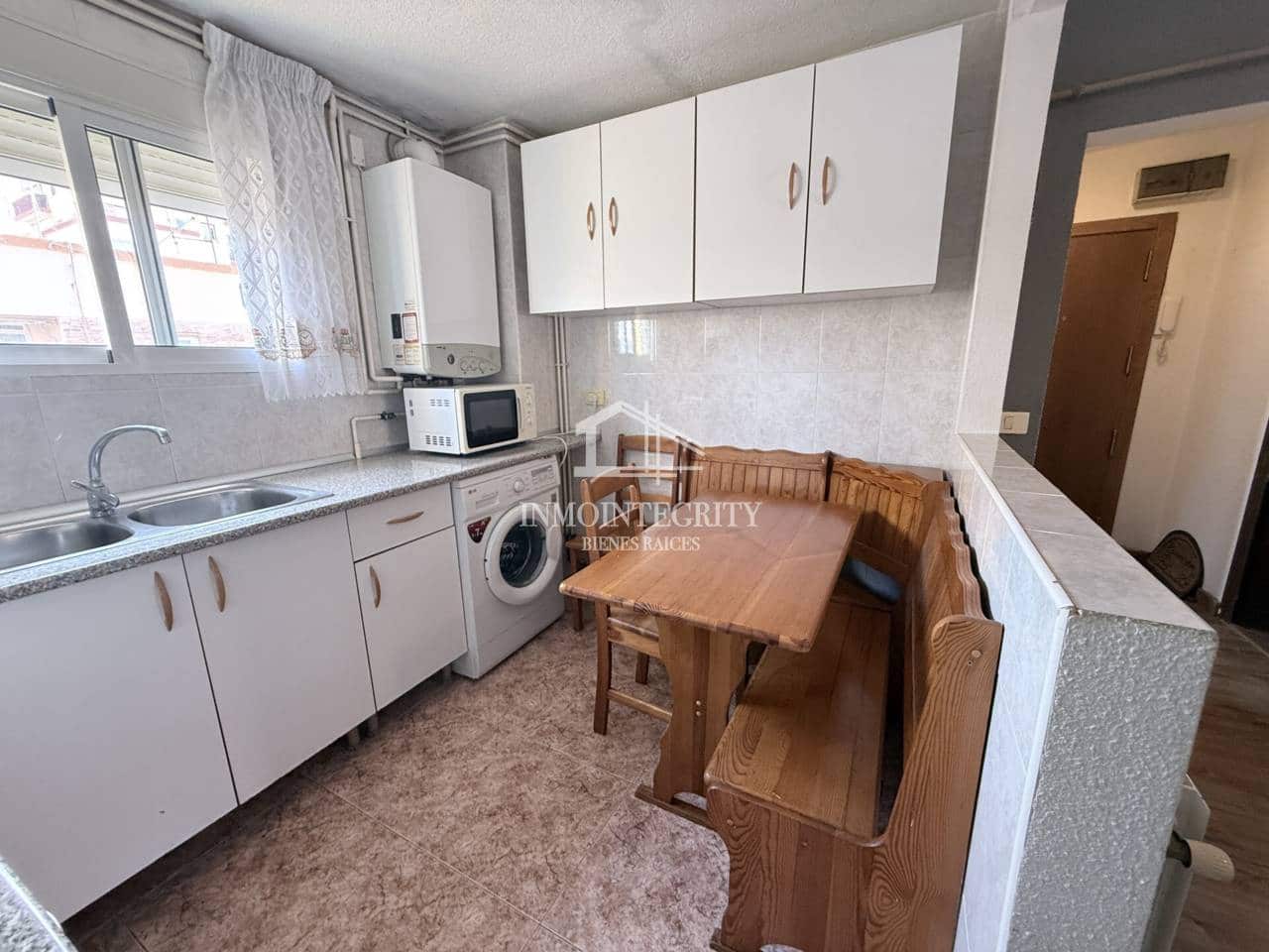 3 Zimmer Wohnung zu verkaufen in Castello de la Plana mit Garage - 88.000 € (Ref: 10052221)