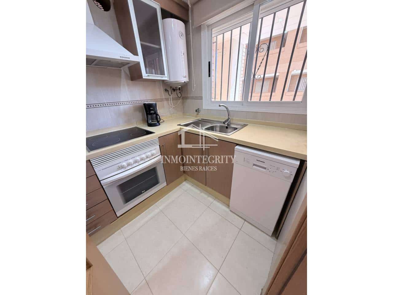 3 bedroom Apartment for sale in Oropesa  with pool garage - € 206,000 (Ref: 10052224)