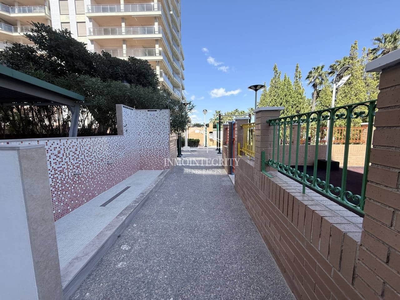 3 bedroom Apartment for sale in Oropesa  with pool garage - € 206,000 (Ref: 10052224)
