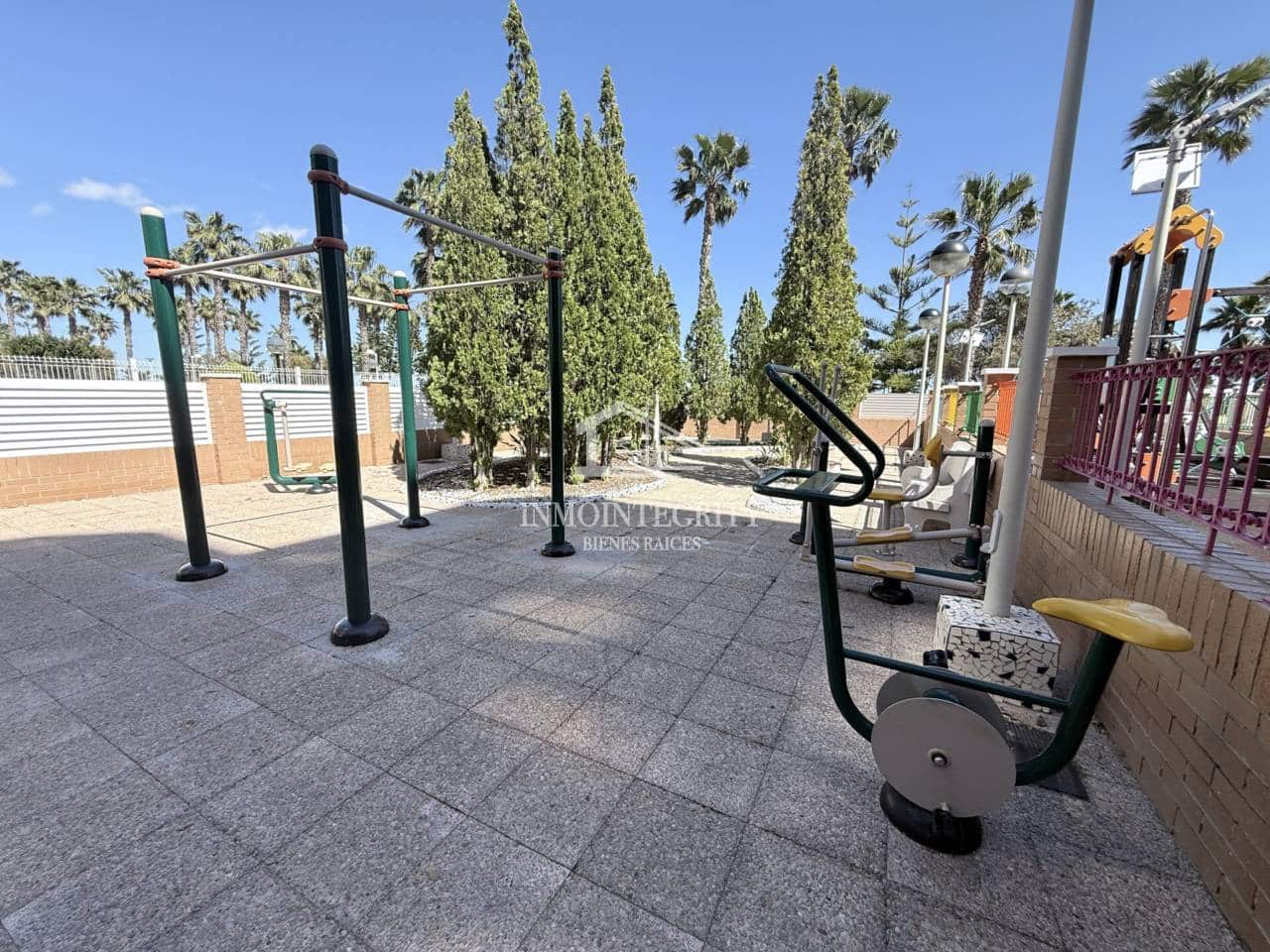 3 bedroom Apartment for sale in Oropesa  with pool garage - € 206,000 (Ref: 10052224)