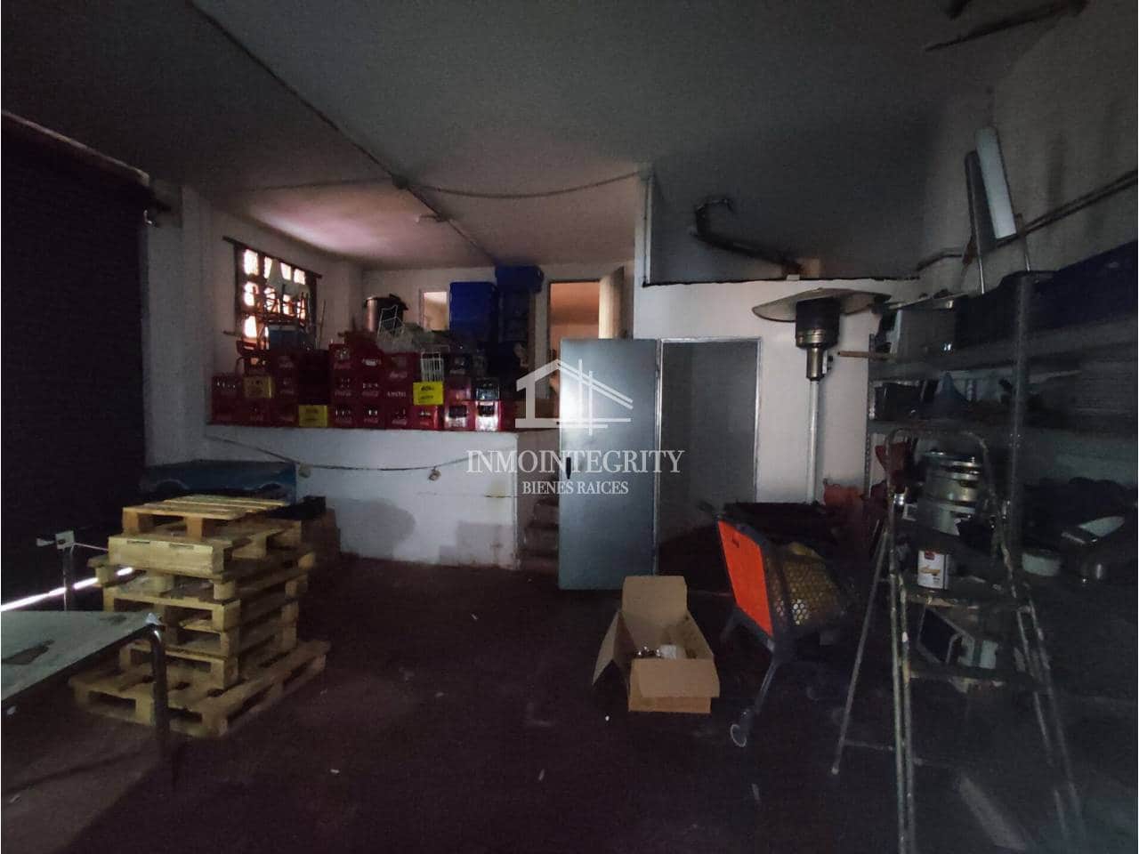 3 slaapkamer Commercieel te koop in Castello de la Plana - € 149.900 (Ref: 10052225)