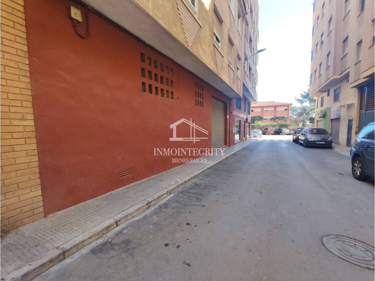 3 slaapkamer Commercieel te koop in Castello de la Plana - € 149.900 (Ref: 10052225)