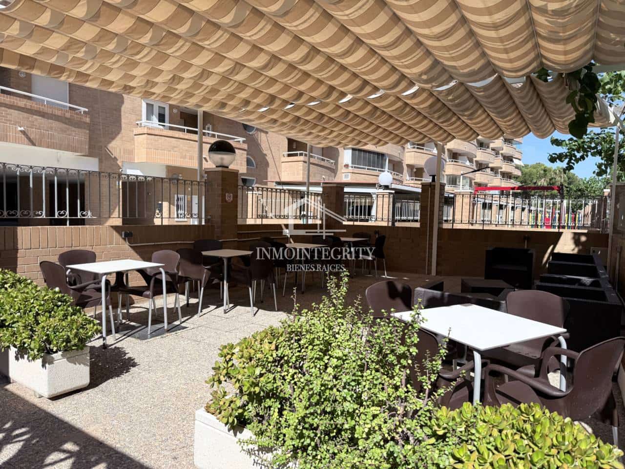 2 sypialnia Apartament na sprzedaż w Oropesa  z basenem garażem - 275 000 € (Ref: 10052229)