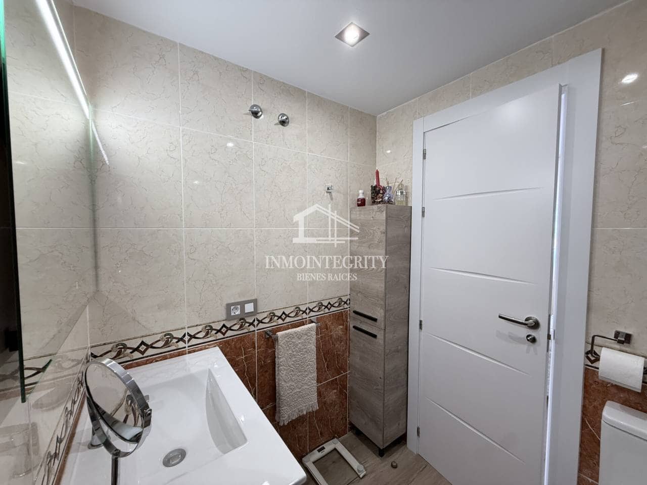 2 sypialnia Apartament na sprzedaż w Oropesa  z basenem garażem - 235 000 € (Ref: 10052230)
