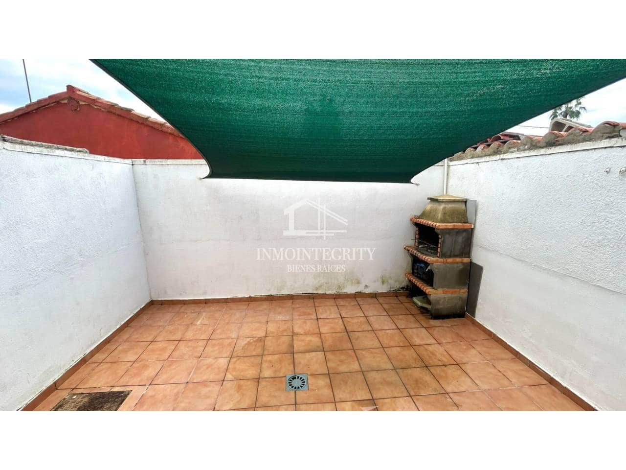 3 Zimmer Reihenhaus zu verkaufen in Almassora / Almazora mit Pool - 149.000 € (Ref: 10052231)