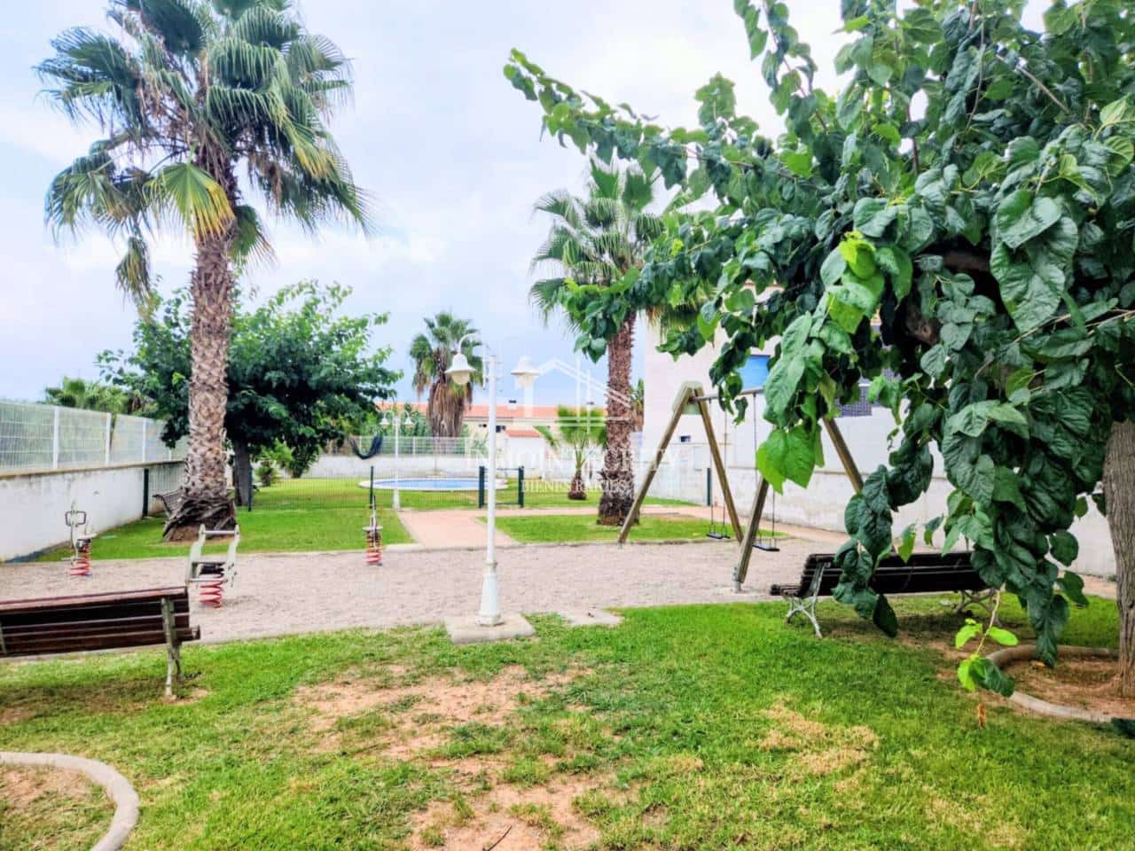 3 Zimmer Reihenhaus zu verkaufen in Almassora / Almazora mit Pool - 149.000 € (Ref: 10052231)