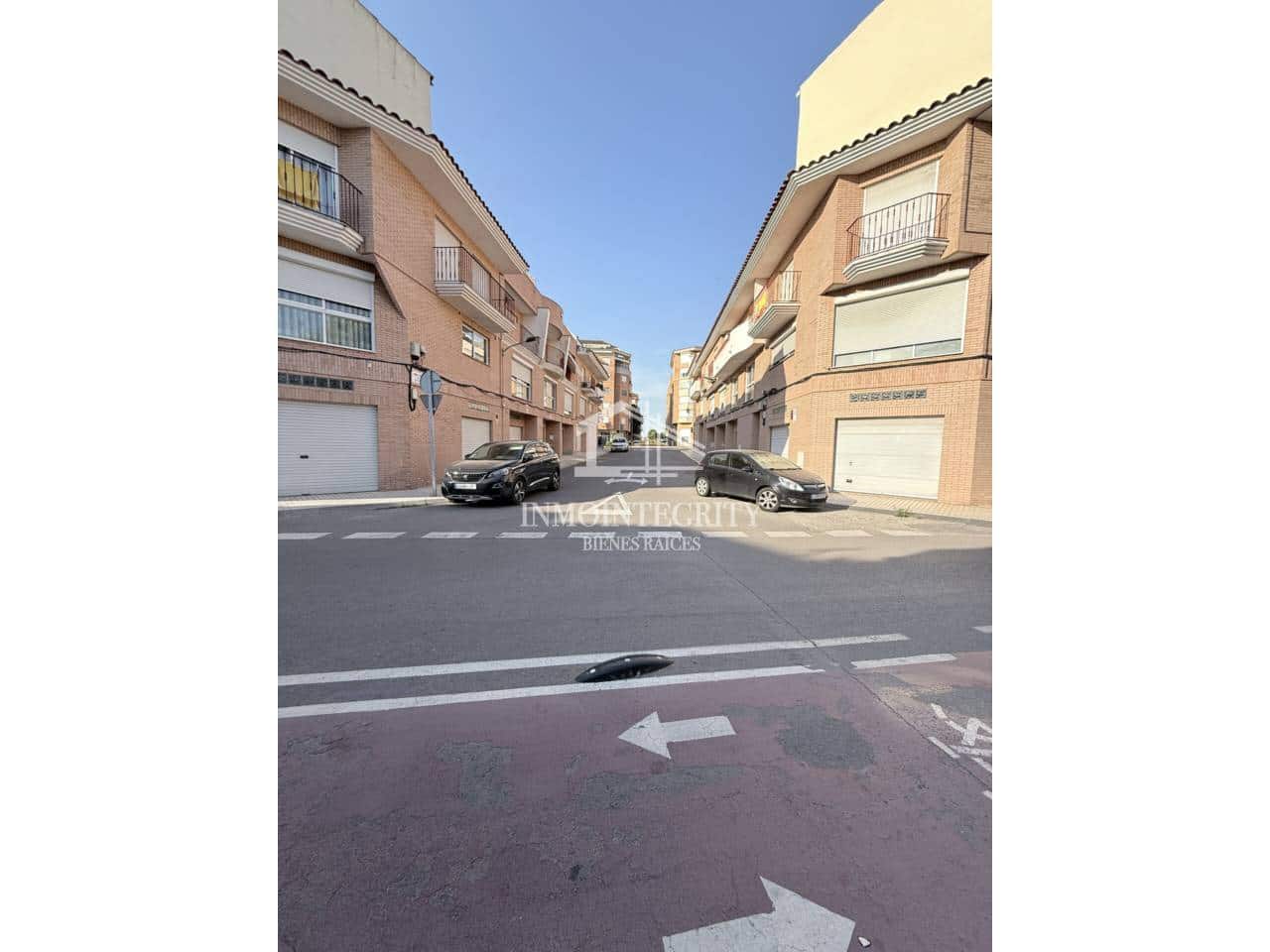 4 chambre Maison de Ville à vendre à Castello de la Plana avec garage - 169 000 € (Ref: 10052234)