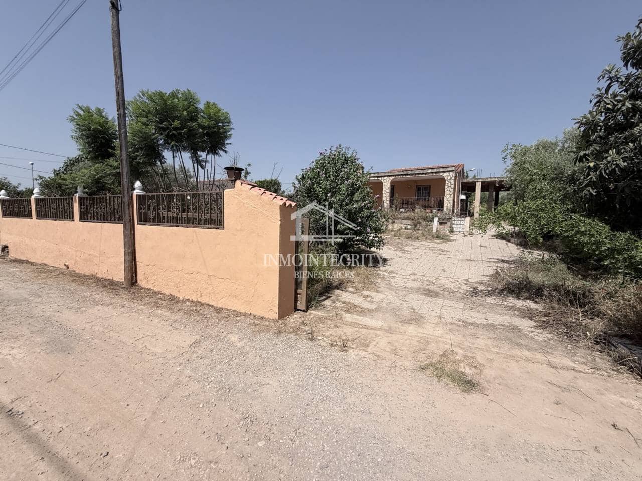 Chalet de 4 habitaciones en L'Alcora en venta con garaje - 160.000 € (Ref: 10052235)