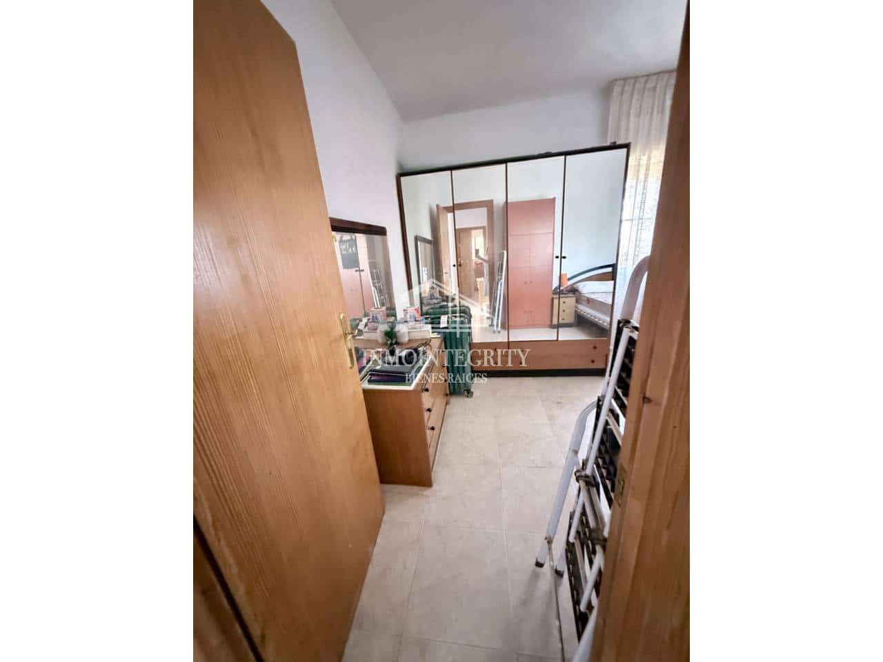Chalet de 4 habitaciones en L'Alcora en venta con garaje - 160.000 € (Ref: 10052235)