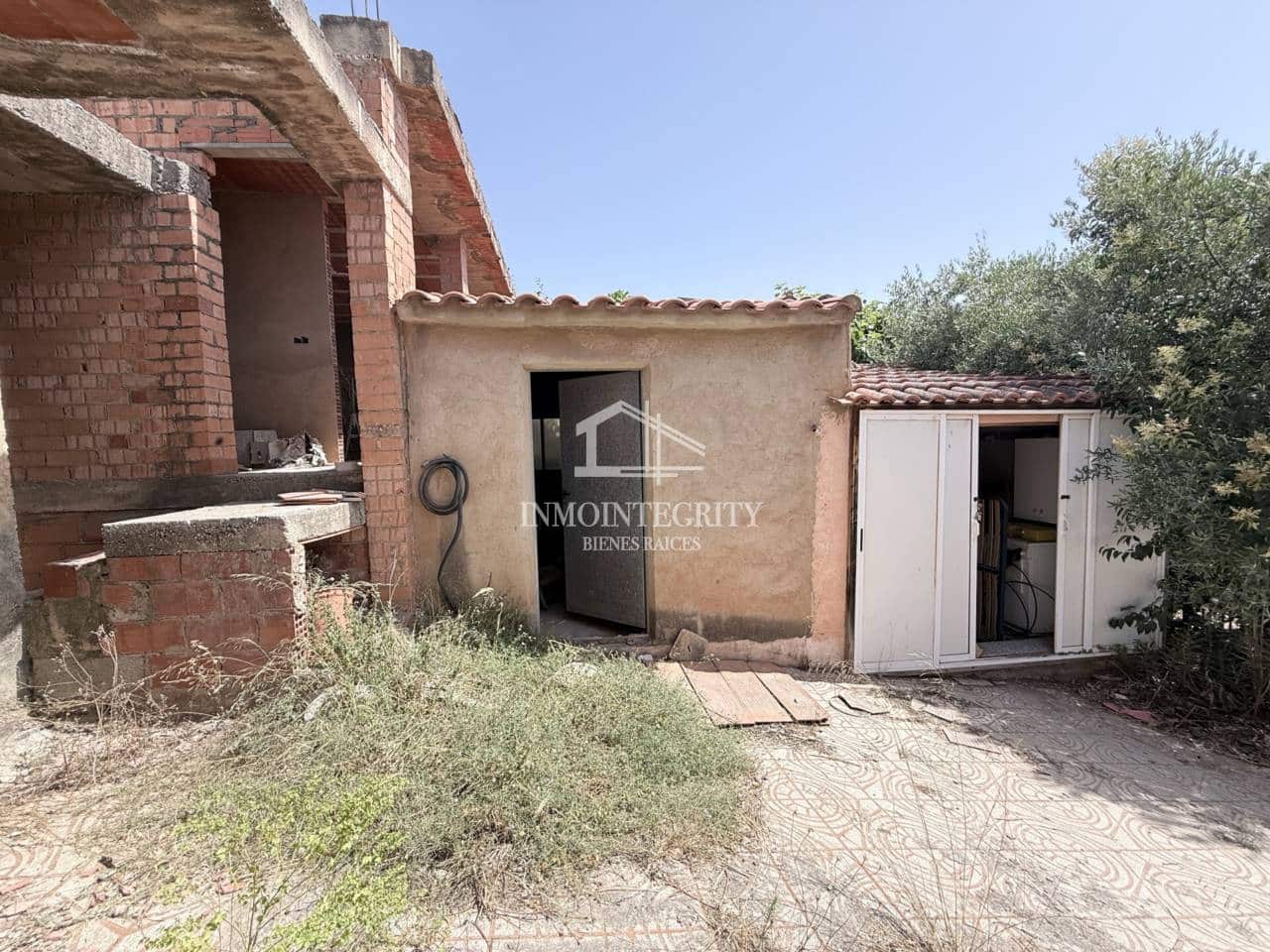 Chalet de 4 habitaciones en L'Alcora en venta con garaje - 160.000 € (Ref: 10052235)