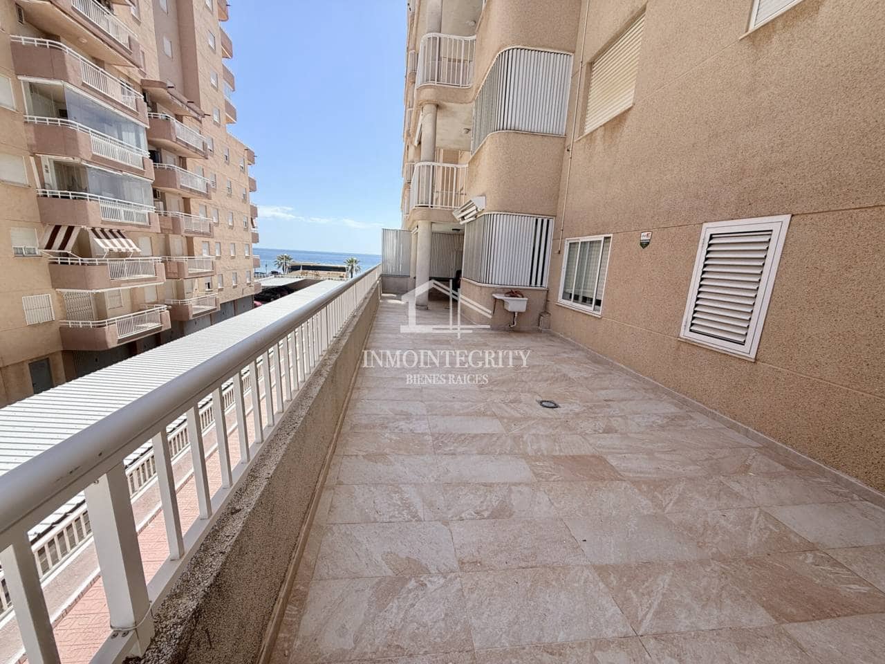 2 sypialnia Apartament na sprzedaż w Oropesa  z basenem garażem - 220 000 € (Ref: 10052236)