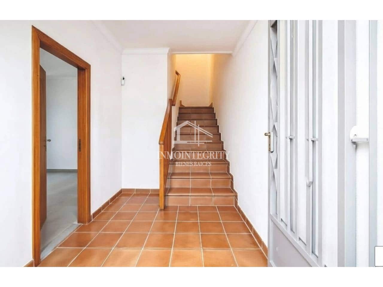 7 sovrum Villa till salu i Castello de la Plana - 239 000 € (Ref: 10052237)