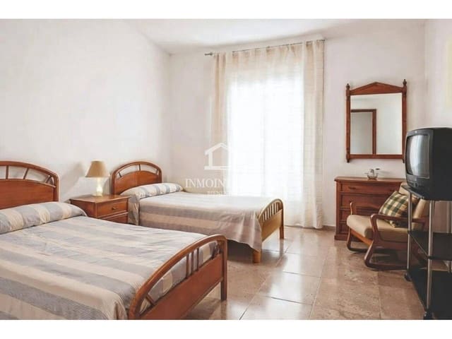 7 sovrum Villa till salu i Castelló de la Plana - 239 000 € (Ref: 10052237)