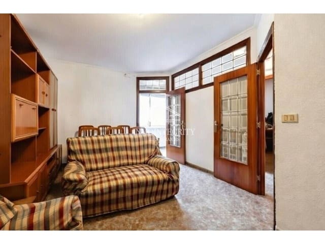 7 sovrum Villa till salu i Castelló de la Plana - 239 000 € (Ref: 10052237)