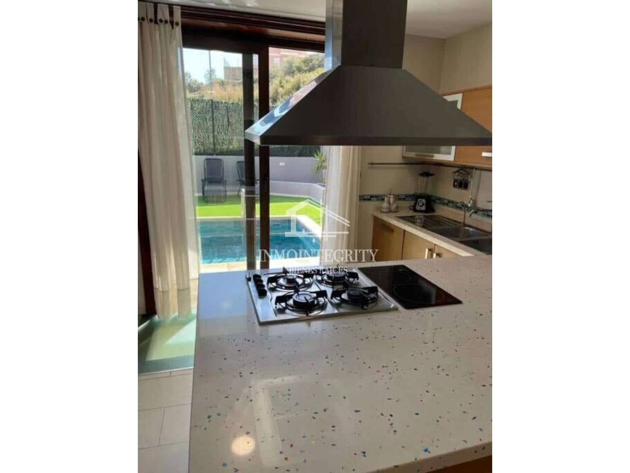 5 sypialnia Willa na sprzedaż w Oropesa  z basenem garażem - 1 355 000 € (Ref: 10052238)