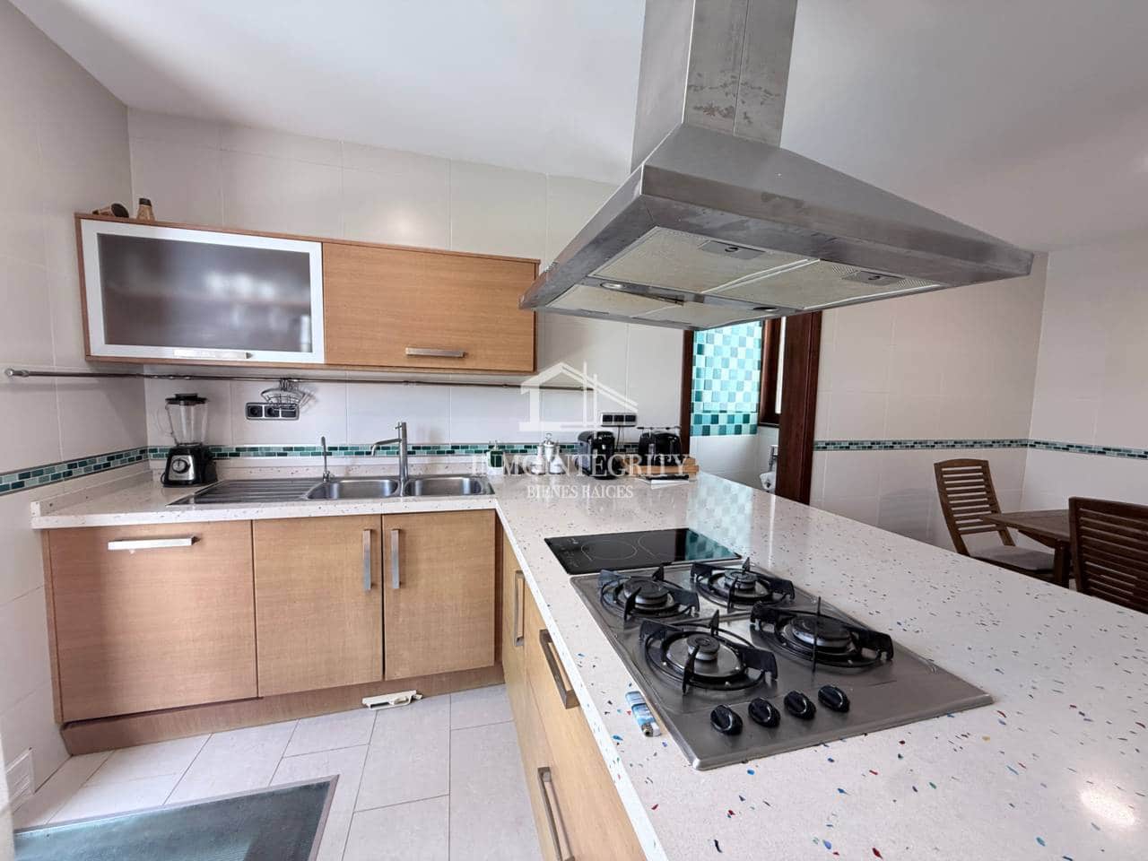 5 sypialnia Willa na sprzedaż w Oropesa  z basenem garażem - 1 355 000 € (Ref: 10052238)