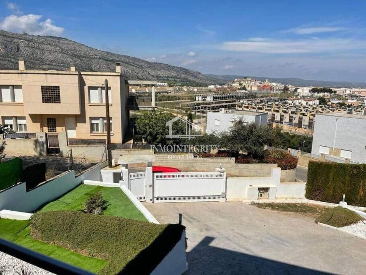 5 sypialnia Willa na sprzedaż w Oropesa  z basenem garażem - 1 355 000 € (Ref: 10052238)