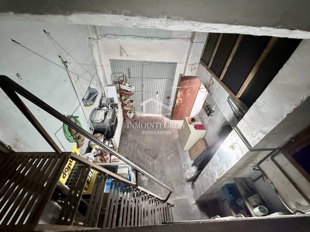 5 slaapkamer Commercieel te koop in Castello de la Plana met garage - € 167.000 (Ref: 10052240)