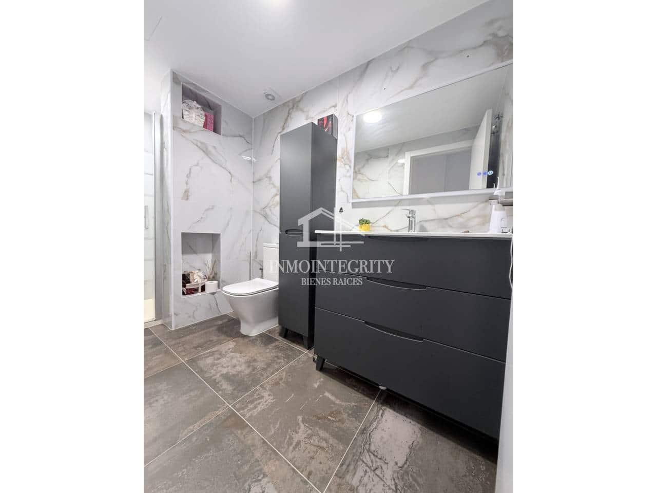 2 slaapkamer Appartement te koop in Oropesa  met garage - € 203.000 (Ref: 10052241)