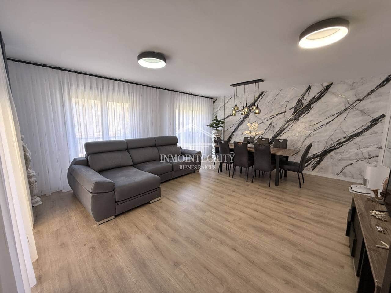 2 slaapkamer Appartement te koop in Oropesa  met garage - € 203.000 (Ref: 10052241)