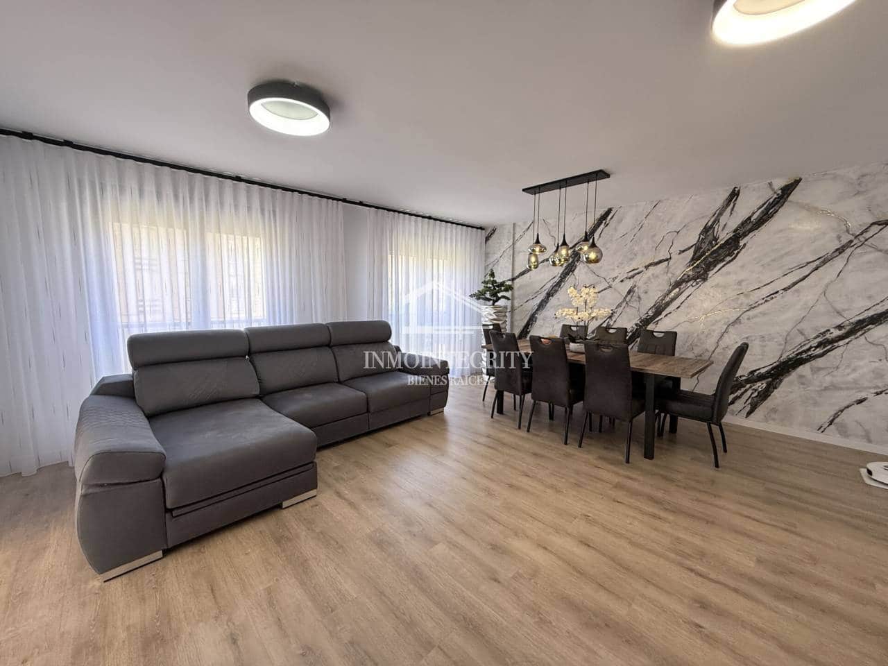 2 slaapkamer Appartement te koop in Oropesa  met garage - € 203.000 (Ref: 10052241)