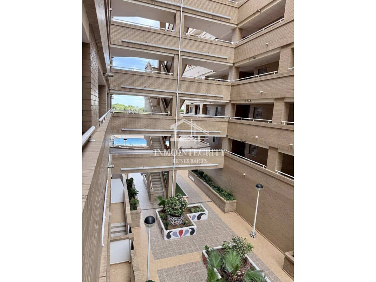 3 sypialnia Apartament na sprzedaż w Oropesa  z basenem garażem - 168 000 € (Ref: 10052244)
