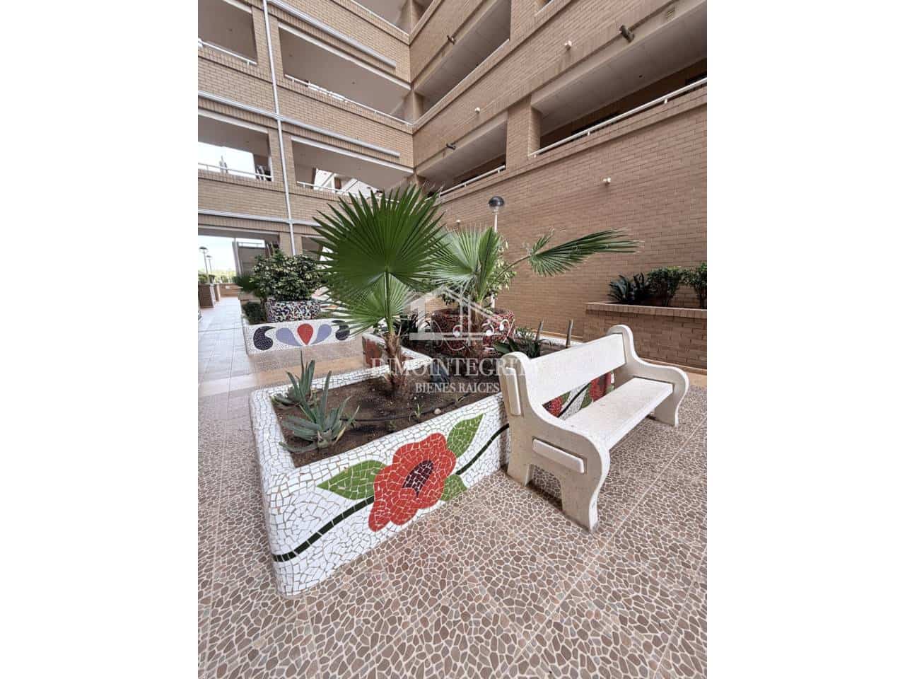 3 sypialnia Apartament na sprzedaż w Oropesa  z basenem garażem - 168 000 € (Ref: 10052244)