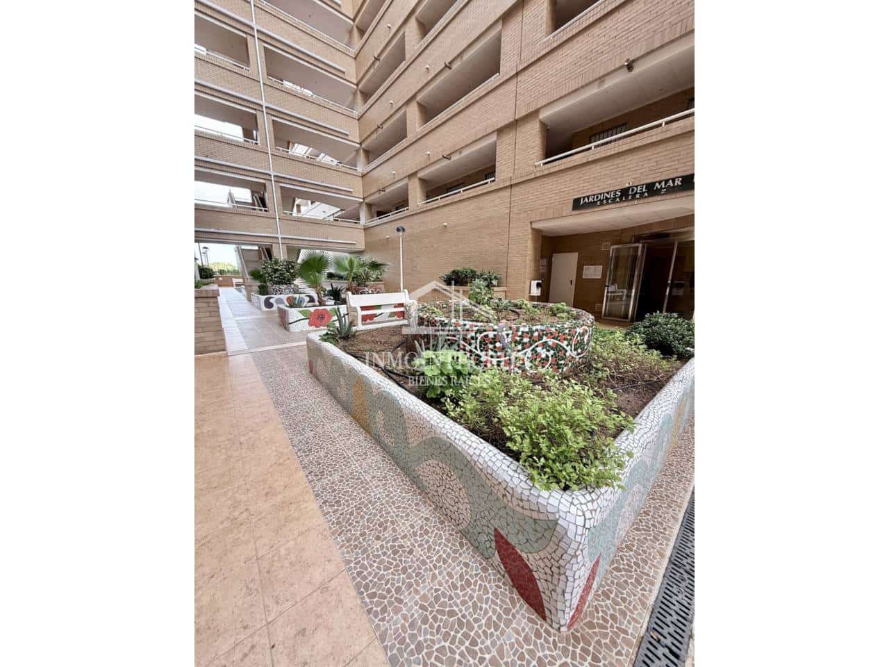3 sypialnia Apartament na sprzedaż w Oropesa  z basenem garażem - 168 000 € (Ref: 10052244)