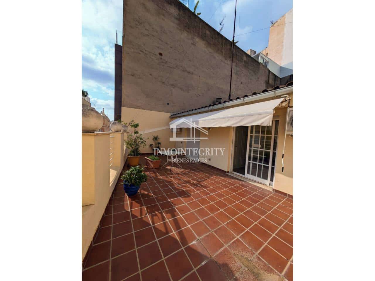 4 sovrum Lägenhet till salu i Castello de la Plana med garage - 350 000 € (Ref: 10052246)
