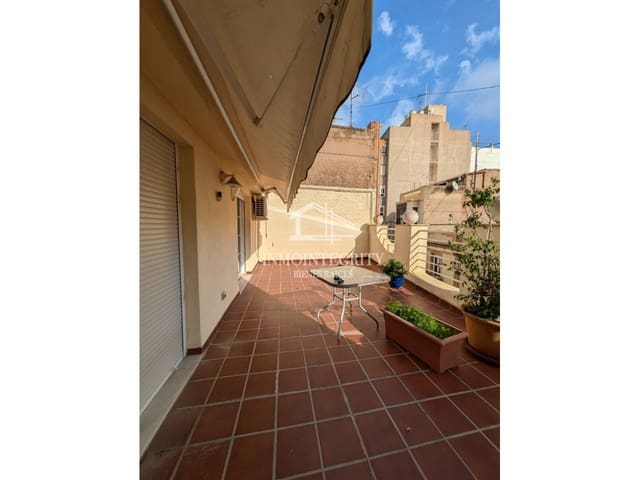 4 sovrum Lägenhet till salu i Castelló de la Plana med garage - 350 000 € (Ref: 10052246)