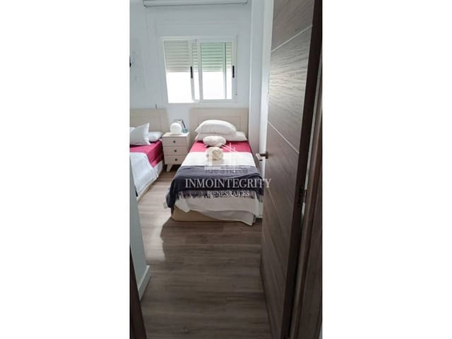 2 bedroom Flat for sale in Oropesa  with pool - € 335,000 (Ref: 10052247)