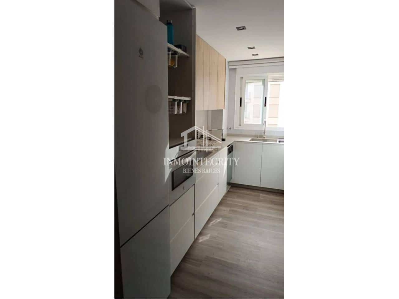 2 bedroom Flat for sale in Oropesa  with pool - € 335,000 (Ref: 10052247)