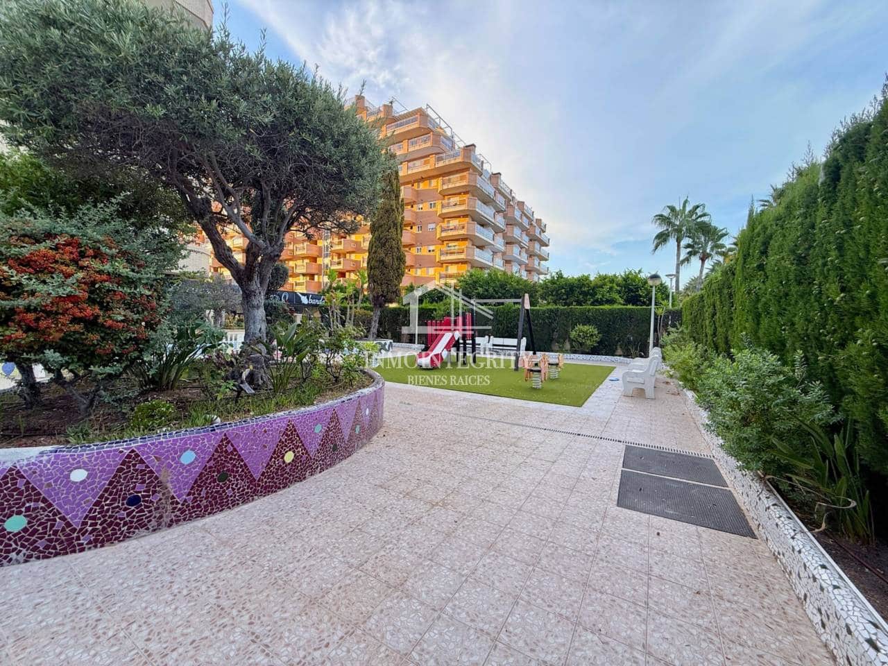 2 soverom Leilighet til salgs i Oropesa  med svømmebasseng garasje - € 225 000 (Ref: 10057812)