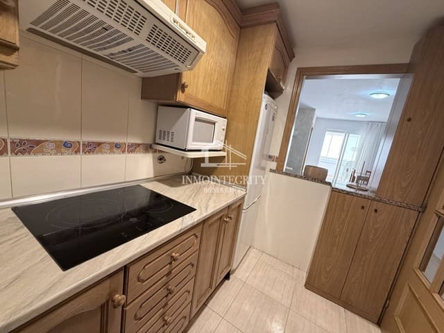 2 soveværelse Lejlighed til salg i Oropesa  med swimmingpool garage - € 175.000 (Ref: 10182422)