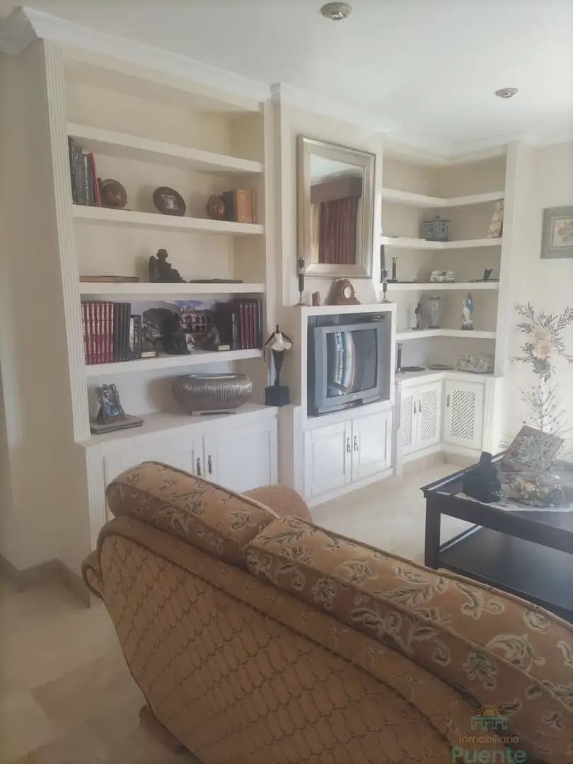 6 bedroom Villa for sale in La Hoya with garage - € 370,000 (Ref: 10045561)