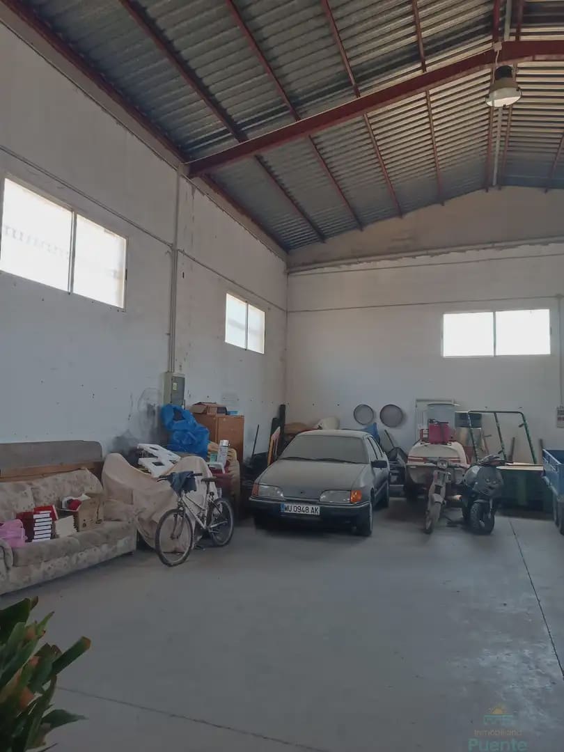 Kaupallinen myytävänä paikassa Totana - 180 000 € (Ref: 10045577)