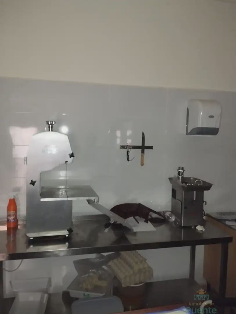 Commercial for rent in Totana - € 500 (Ref: 10045580)