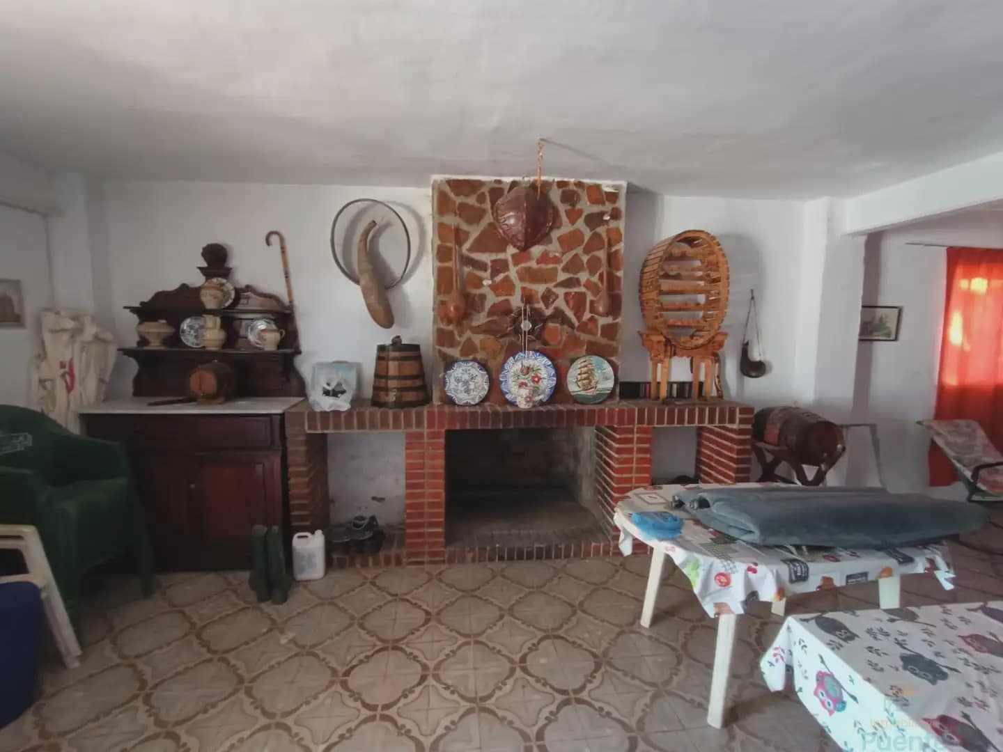 6 bedroom Finca/Country House for sale in Totana - € 300,000 (Ref: 10045588)