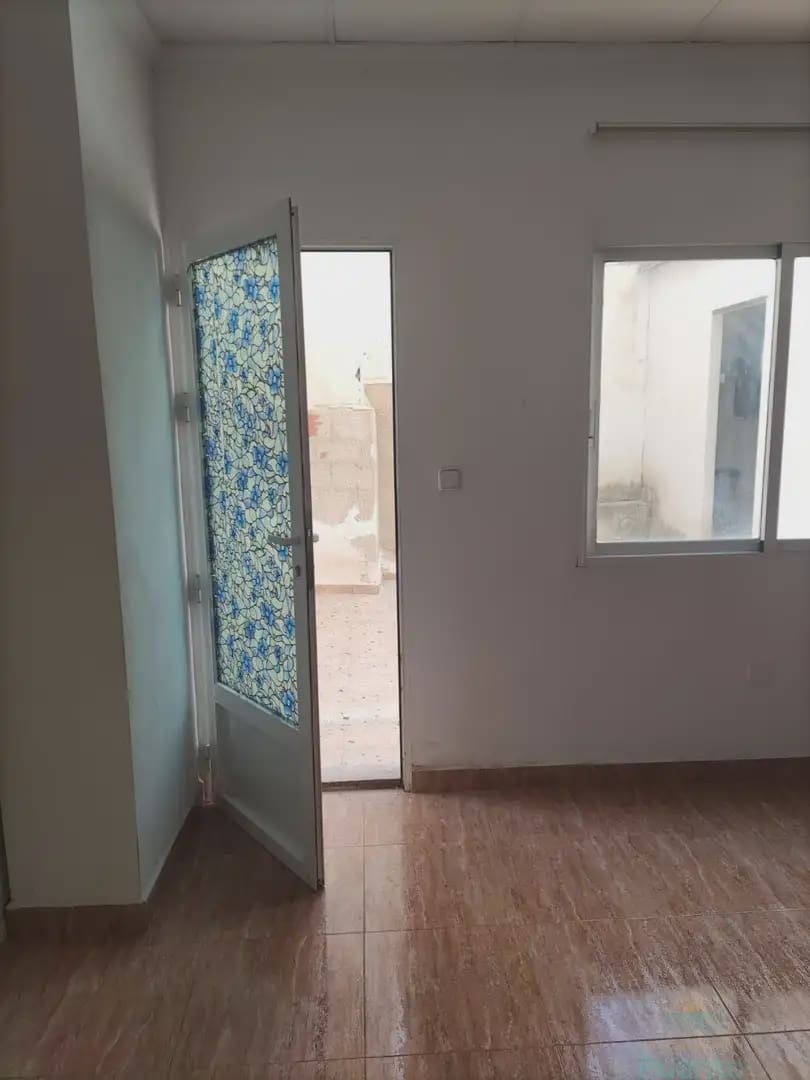 Kaupallinen myytävänä paikassa Totana - 85 000 € (Ref: 10045590)