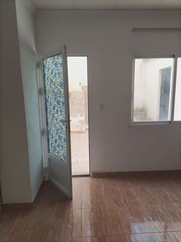 Kaupallinen myytävänä paikassa Totana - 85 000 € (Ref: 10045590)