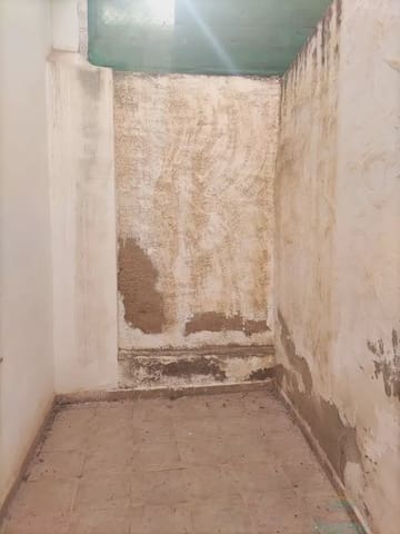 Kaupallinen myytävänä paikassa Totana - 85 000 € (Ref: 10045590)