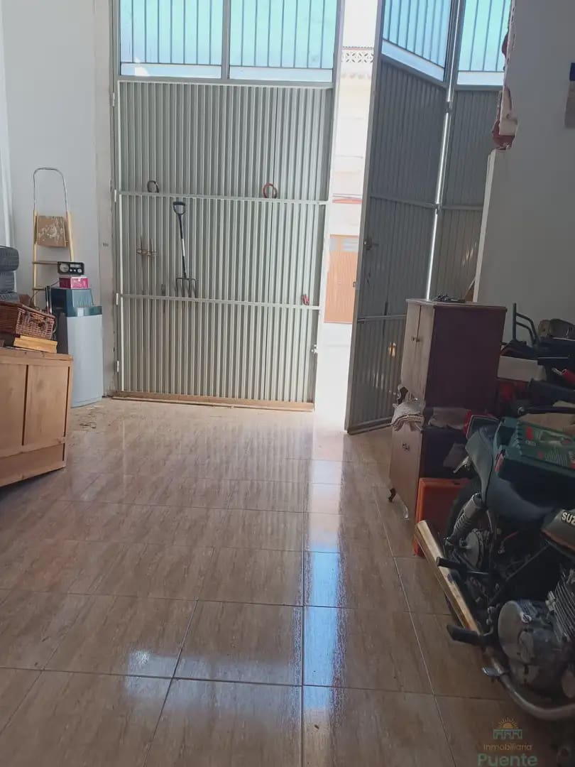 Kaupallinen myytävänä paikassa Totana - 180 000 € (Ref: 10045600)