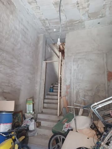 Kaupallinen myytävänä paikassa Totana - 180 000 € (Ref: 10045600)